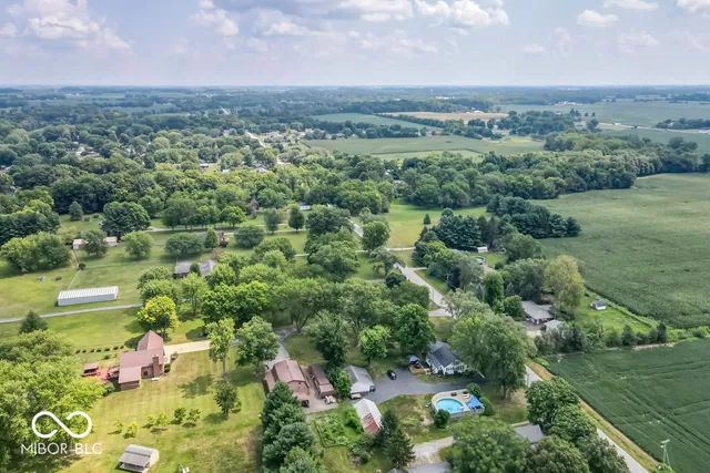 $300,000 | 567 Lakewood Court, Greentown, IN 46936