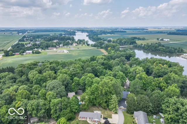 $300,000 | 567 Lakewood Court, Greentown, IN 46936