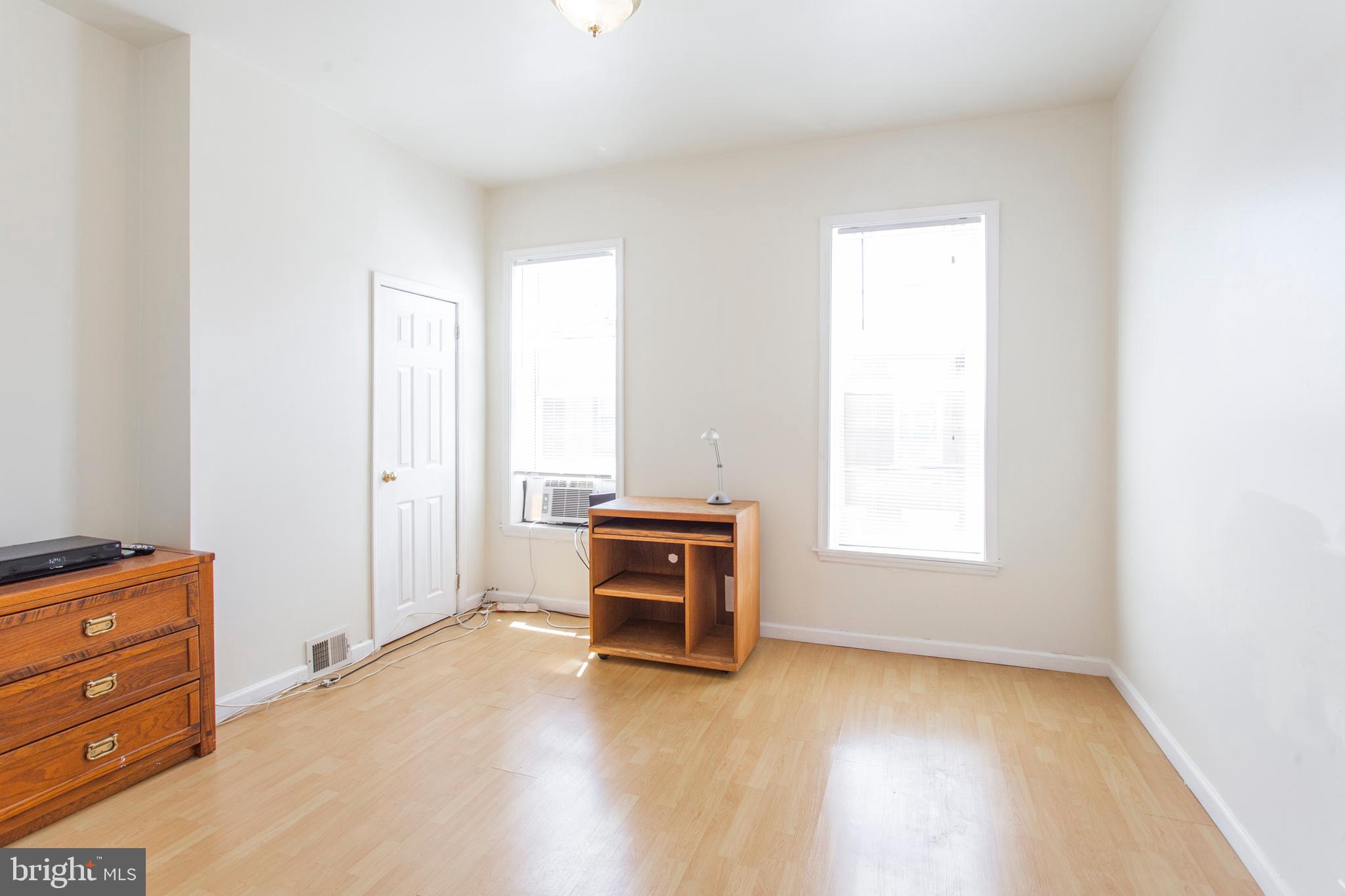 717 Tree Street Philadelphia, PA 19148 - Photo 16 of 27 Primary Bedroom