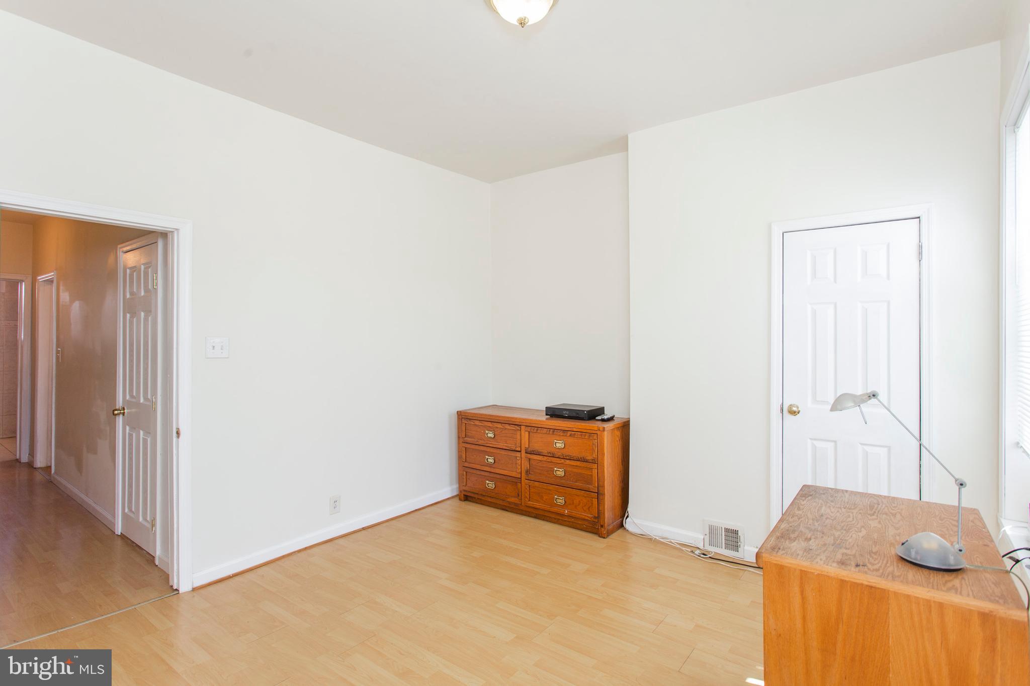 717 Tree Street Philadelphia, PA 19148 - Photo 19 of 27 Primary Bedroom