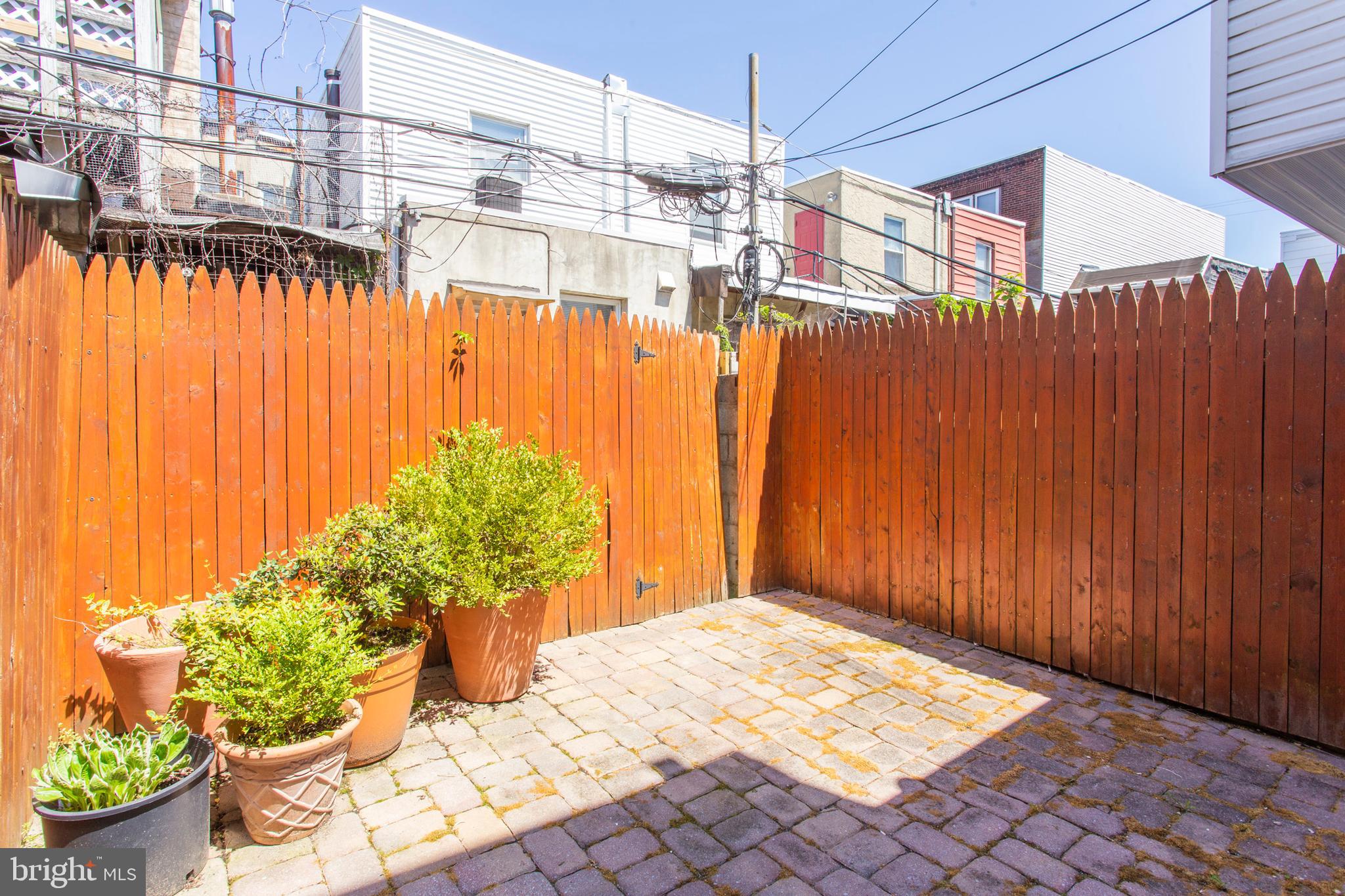 717 Tree Street Philadelphia, PA 19148 - Photo 26 of 27 Fenced-In Patio