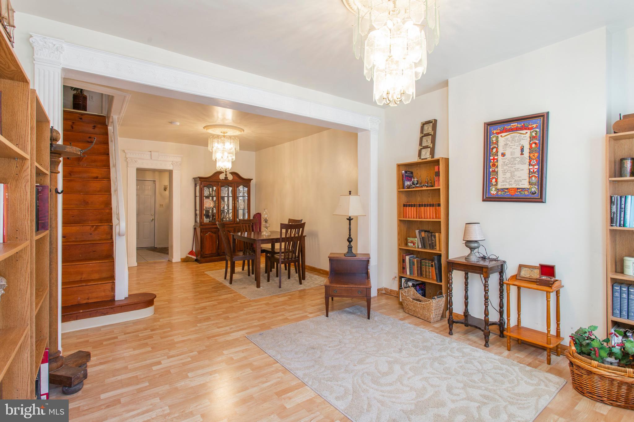 717 Tree Street Philadelphia, PA 19148 - Photo 7 of 27 Living Room looking towards Dining Room