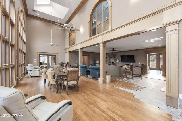 $925,000 | 22 Deepwood Drive, Jackson, TN 38305