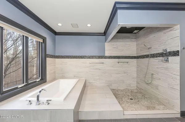 $875,000 | 22 Deepwood Drive, Jackson, TN 38305