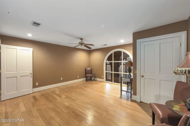 $925,000 | 22 Deepwood Drive, Jackson, TN 38305