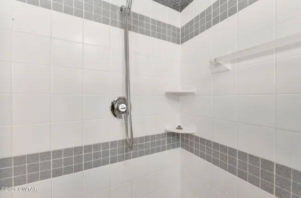 $875,000 | 22 Deepwood Drive, Jackson, TN 38305