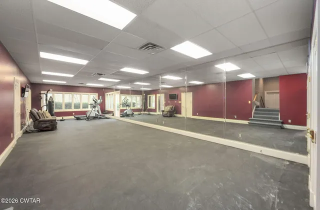 $925,000 | 22 Deepwood Drive, Jackson, TN 38305