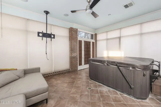 $925,000 | 22 Deepwood Drive, Jackson, TN 38305