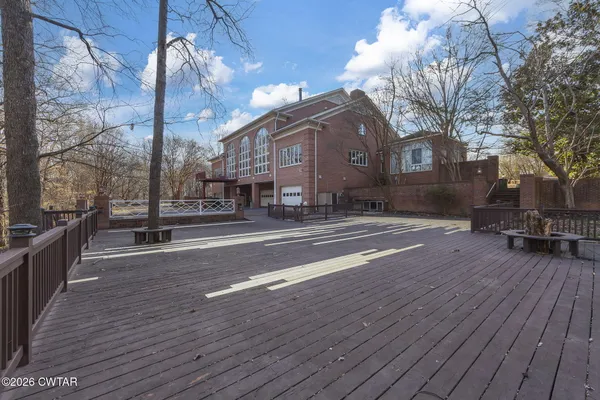 $875,000 | 22 Deepwood Drive, Jackson, TN 38305