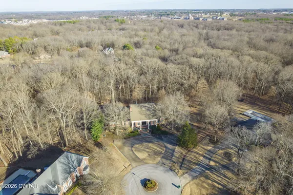 $875,000 | 22 Deepwood Drive, Jackson, TN 38305