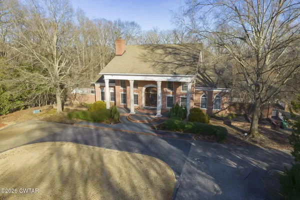 $875,000 | 22 Deepwood Drive, Jackson, TN 38305