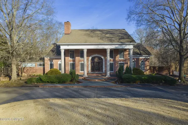 $875,000 | 22 Deepwood Drive, Jackson, TN 38305