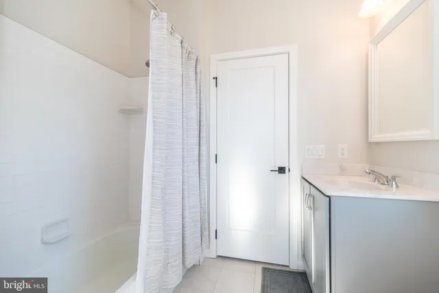 $1,125,000 | 725 Conrad Drive, Warrington, PA 18976