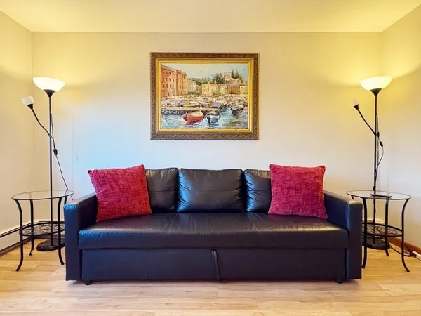 $2,400 | 6 Norumbega Terrace, Unit 12, Waltham, MA 02453