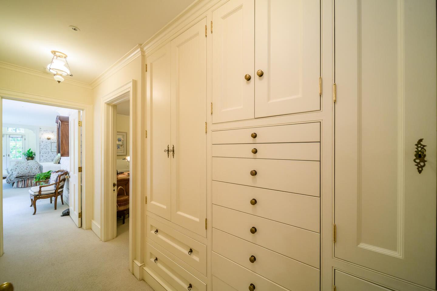 100 Robin Road Hillsborough, CA 94010 - Photo 20 of 90