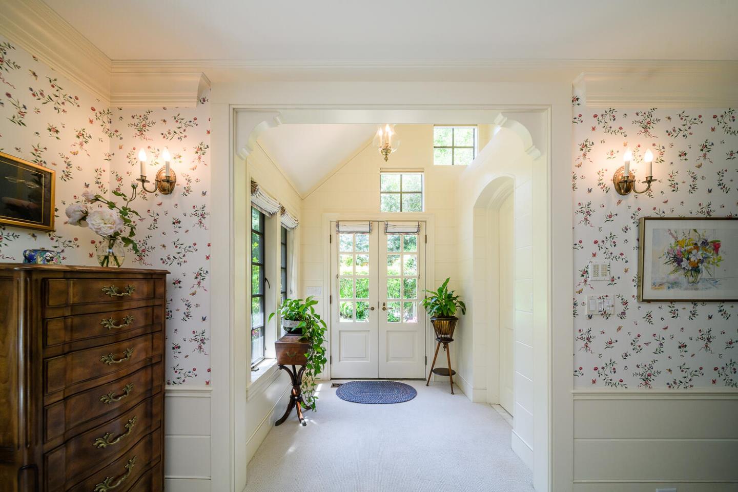 100 Robin Road Hillsborough, CA 94010 - Photo 25 of 90