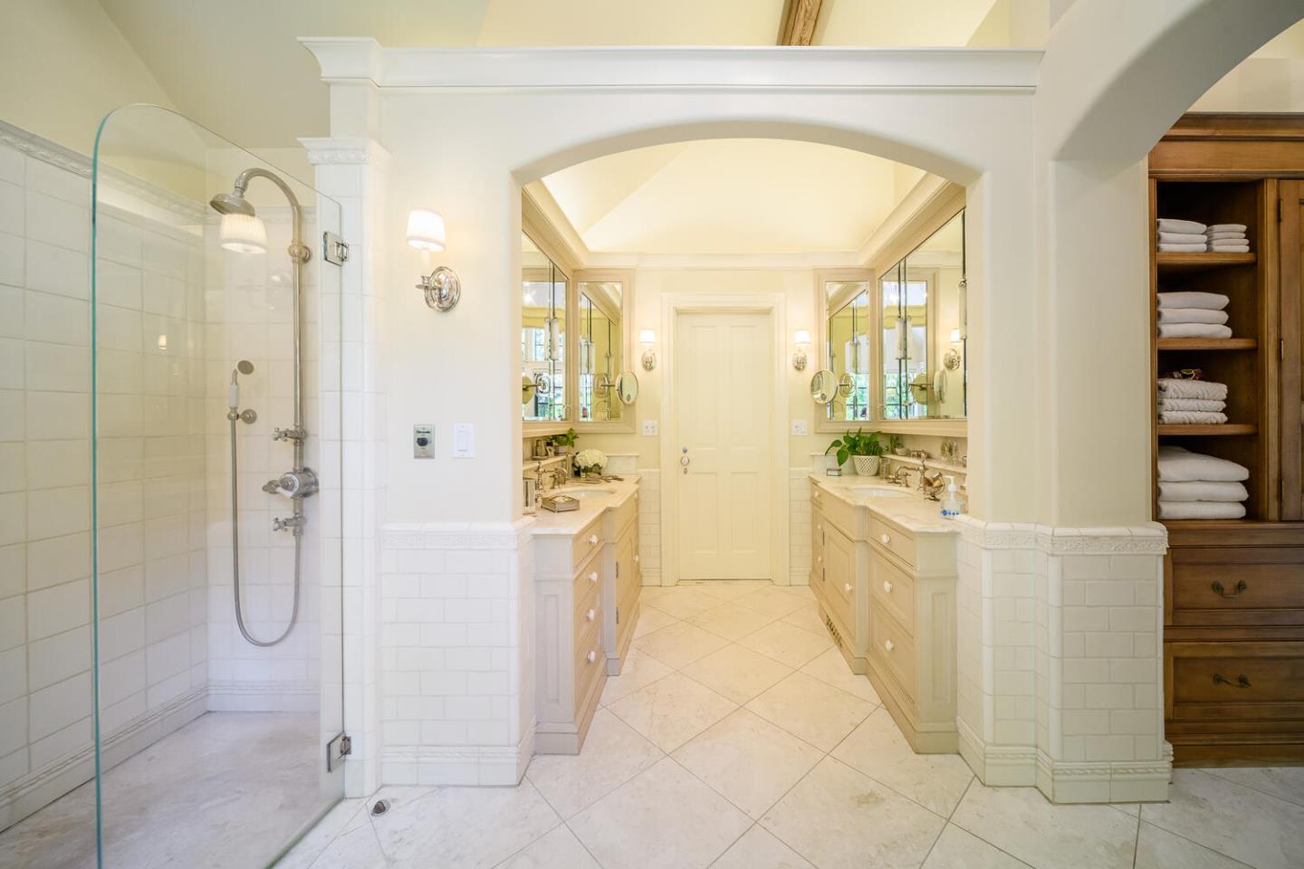 100 Robin Road Hillsborough, CA 94010 - Photo 26 of 90