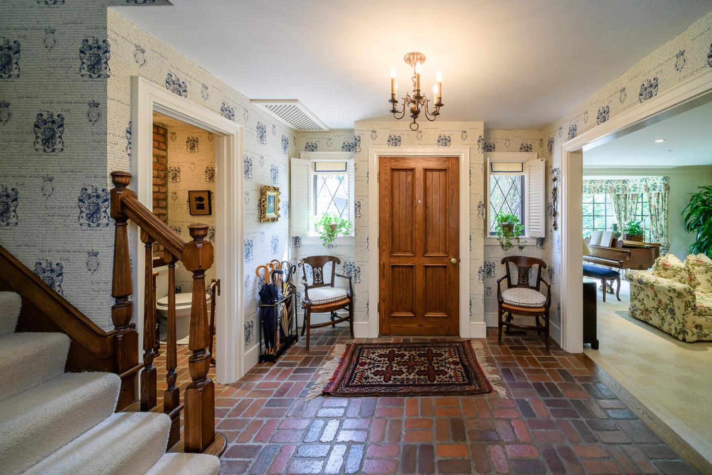 100 Robin Road Hillsborough, CA 94010 - Photo 4 of 90