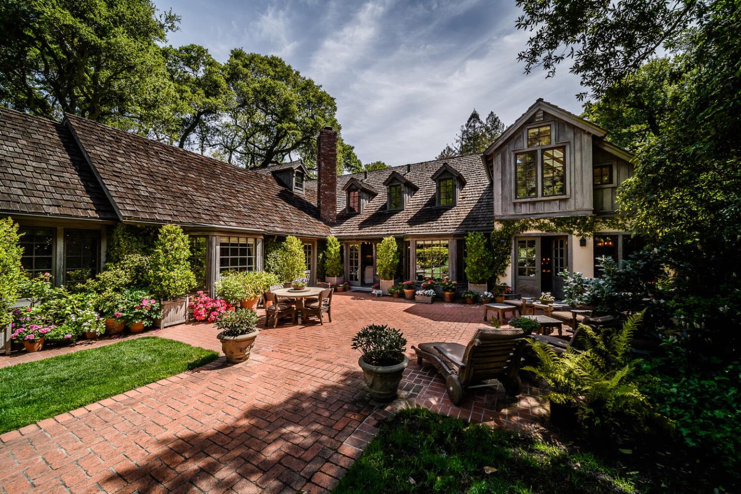 100 Robin Road Hillsborough, CA 94010 - Photo 56 of 90