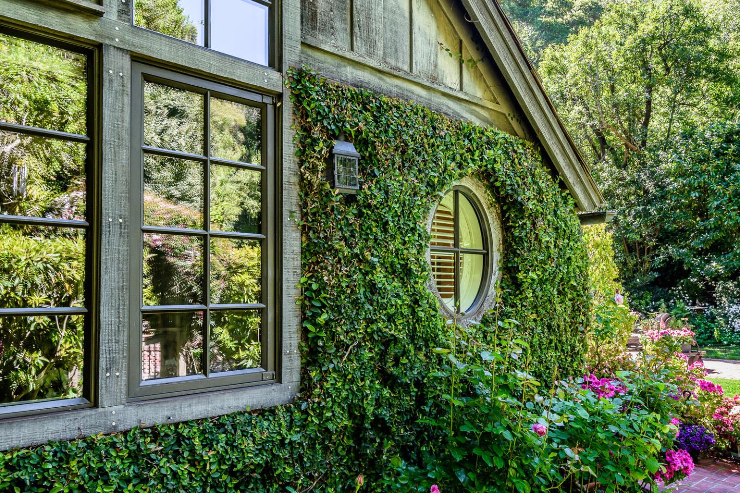 100 Robin Road Hillsborough, CA 94010 - Photo 64 of 90