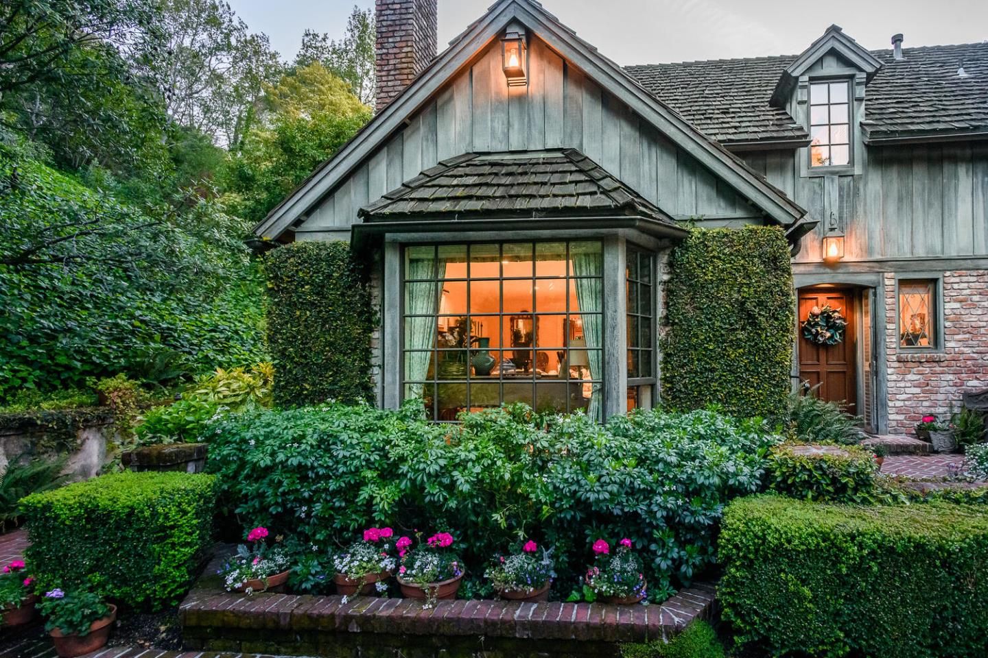 100 Robin Road Hillsborough, CA 94010 - Photo 79 of 90