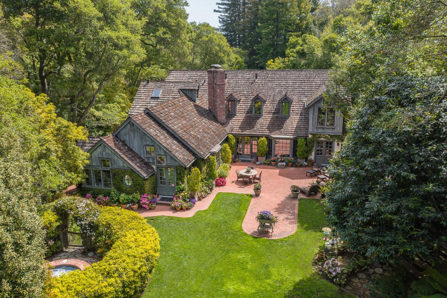 100 Robin Road Hillsborough, CA 94010 - Photo 87 of 90