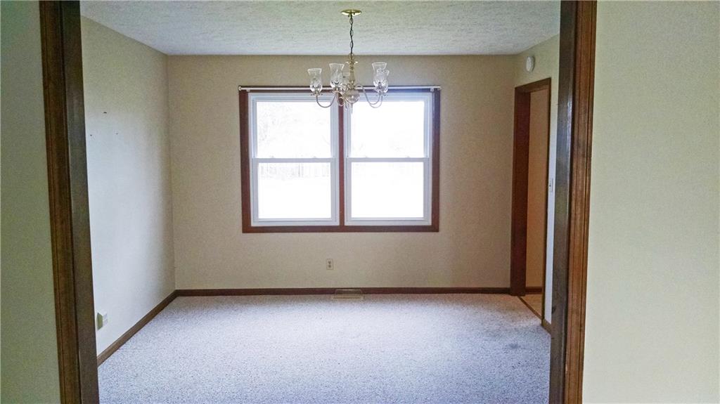 610 Rocky Ford Road Columbus, IN 47203 - Photo 3 of 9 Gallery Image 3
