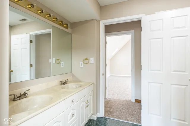 $750,000 | 9471 North 675 West, Fairland, IN 46126