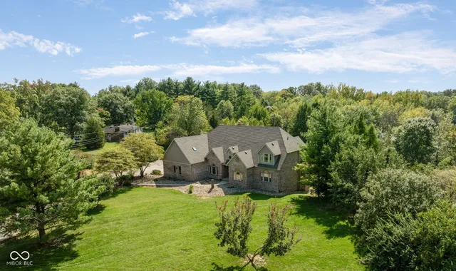 $750,000 | 9471 North 675 West, Fairland, IN 46126
