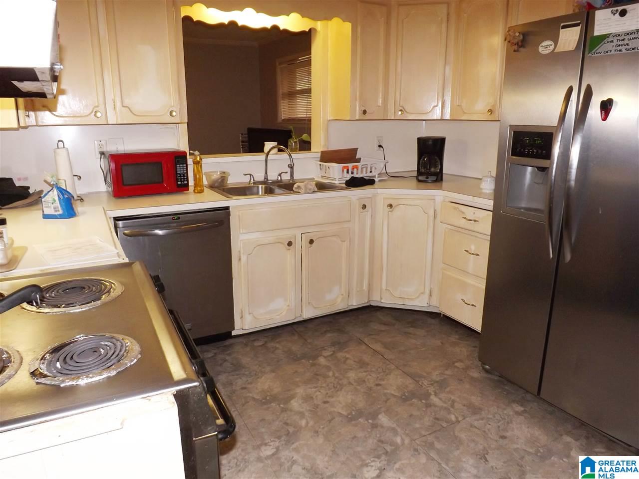 1700 Edgehill Drive Bessemer, AL 35023 - Photo 6 of 19