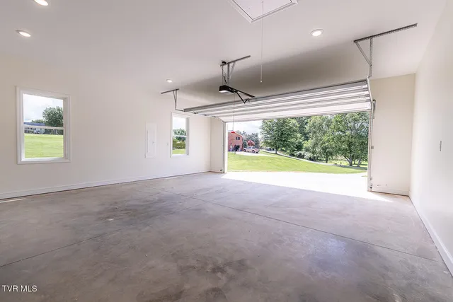 $479,900 | 495 Harlan Street, Greeneville, TN 37745