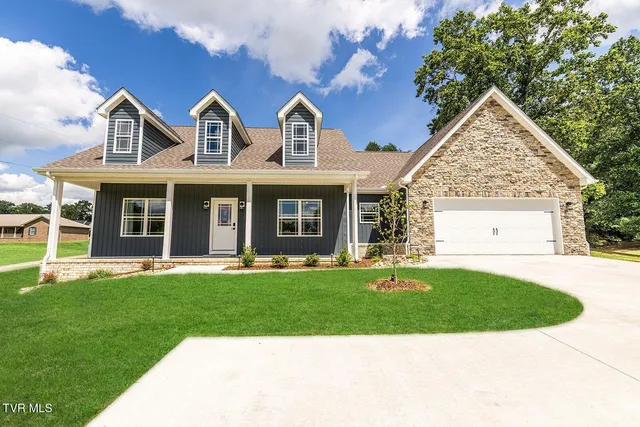 $479,900 | 495 Harlan Street, Greeneville, TN 37745