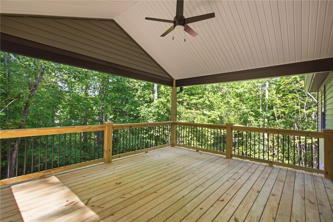 209 Castlebrook Drive Walhalla, SC 29691 - Photo 15 of 28