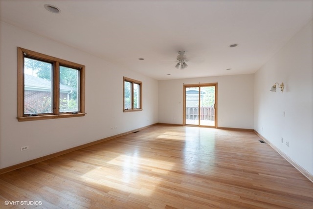 2427 Covert Road Glenview, IL 60025 - Photo 4 of 15