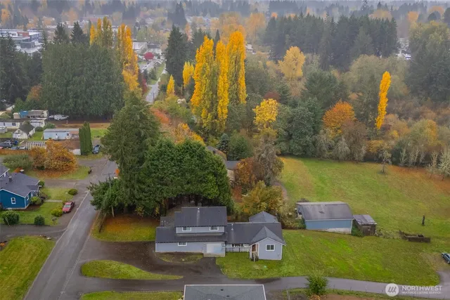 a view of a lake with houses