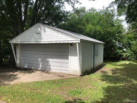 26894 Florence Street Inkster, MI 48141 - Photo 3 of 10
