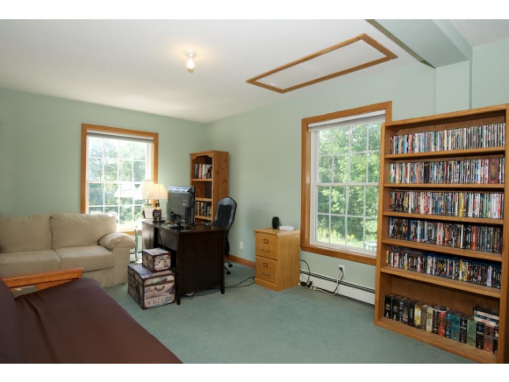 552 First Crown Point Road Strafford, NH 03884 - Photo 22 of 34