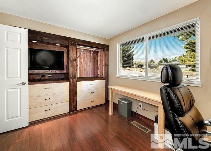 2290 Seneca Drive Reno, NV 89506 - Photo 8 of 20 Photo 8