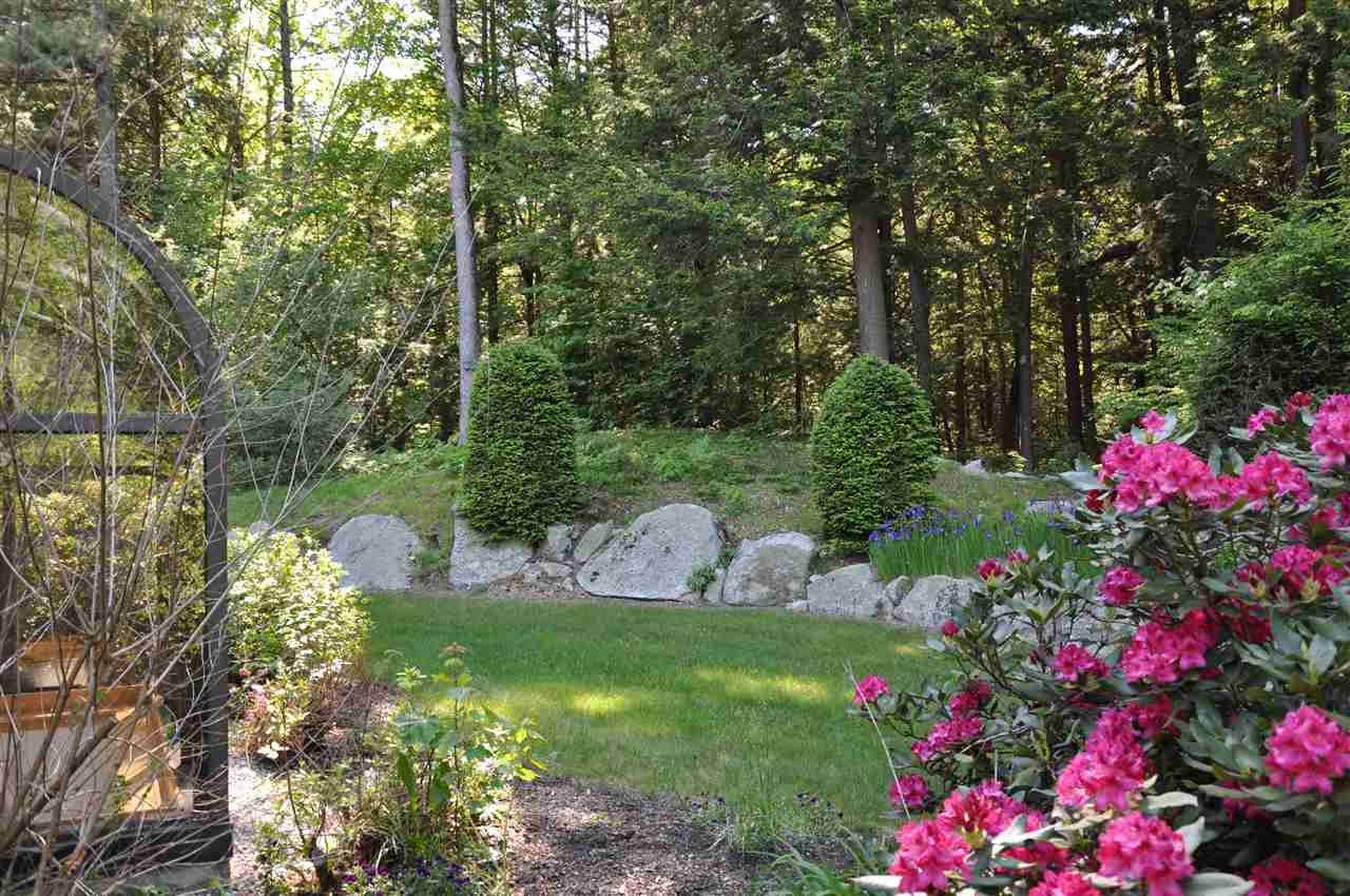 28 B Ryan Road Goffstown, NH 03045 - Photo 4 of 40 Gallery Image 4