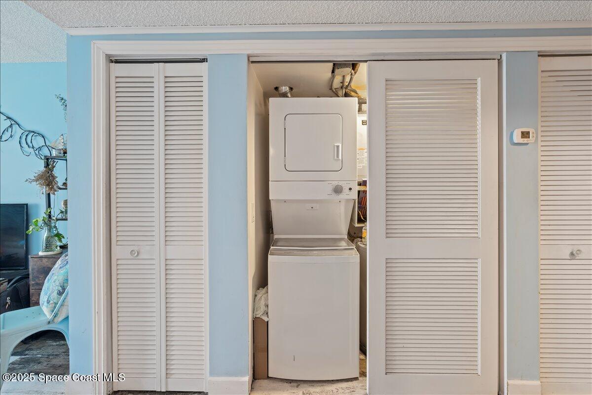 199 Florida A1A, Unit D201 Satellite Beach, FL 32937 - Photo 18 of 39 a bathroom with a shower