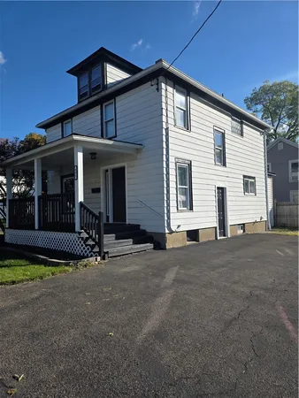 $2,200 | 901 South Pine Street, Horseheads, NY 14845