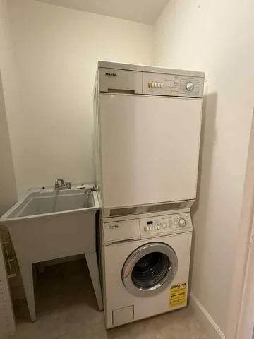 $4,000 | 1440 North Lake Shore Drive, Unit 21E, Chicago, IL 60610