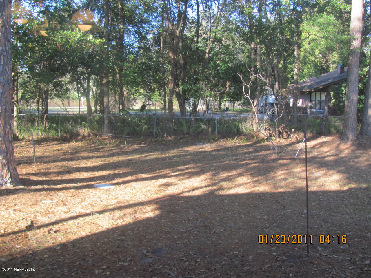 6319 Harvin Road Jacksonville, FL 32216 - Photo 8 of 10 nice backyard