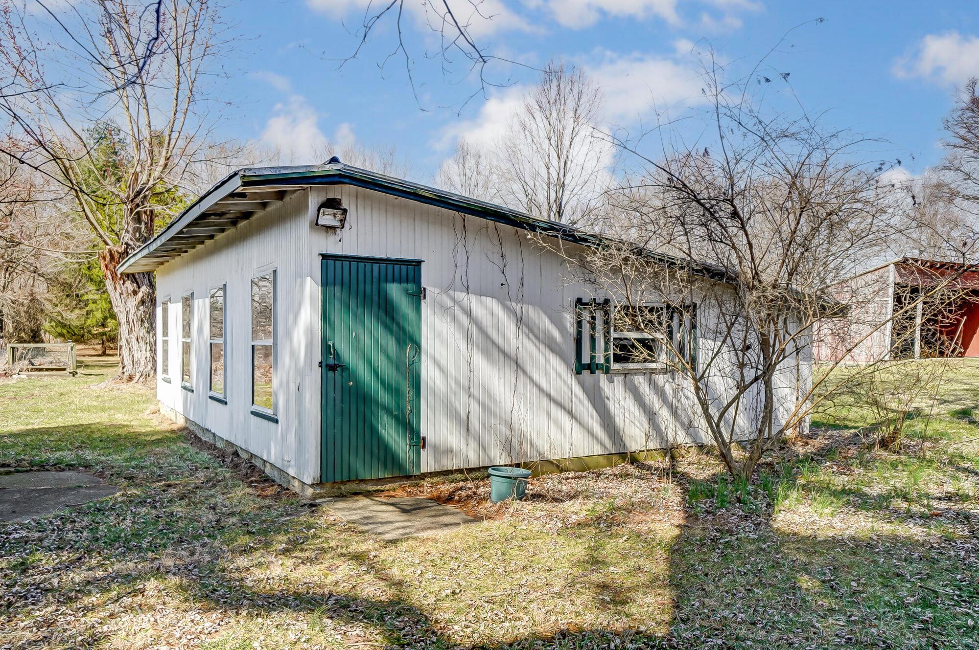 11135 Basil Road Northwest Baltimore, OH 43105 - Photo 68 of 80 Chicken Coop - 11135 Basil Road NW, Baltimore, OH 43105