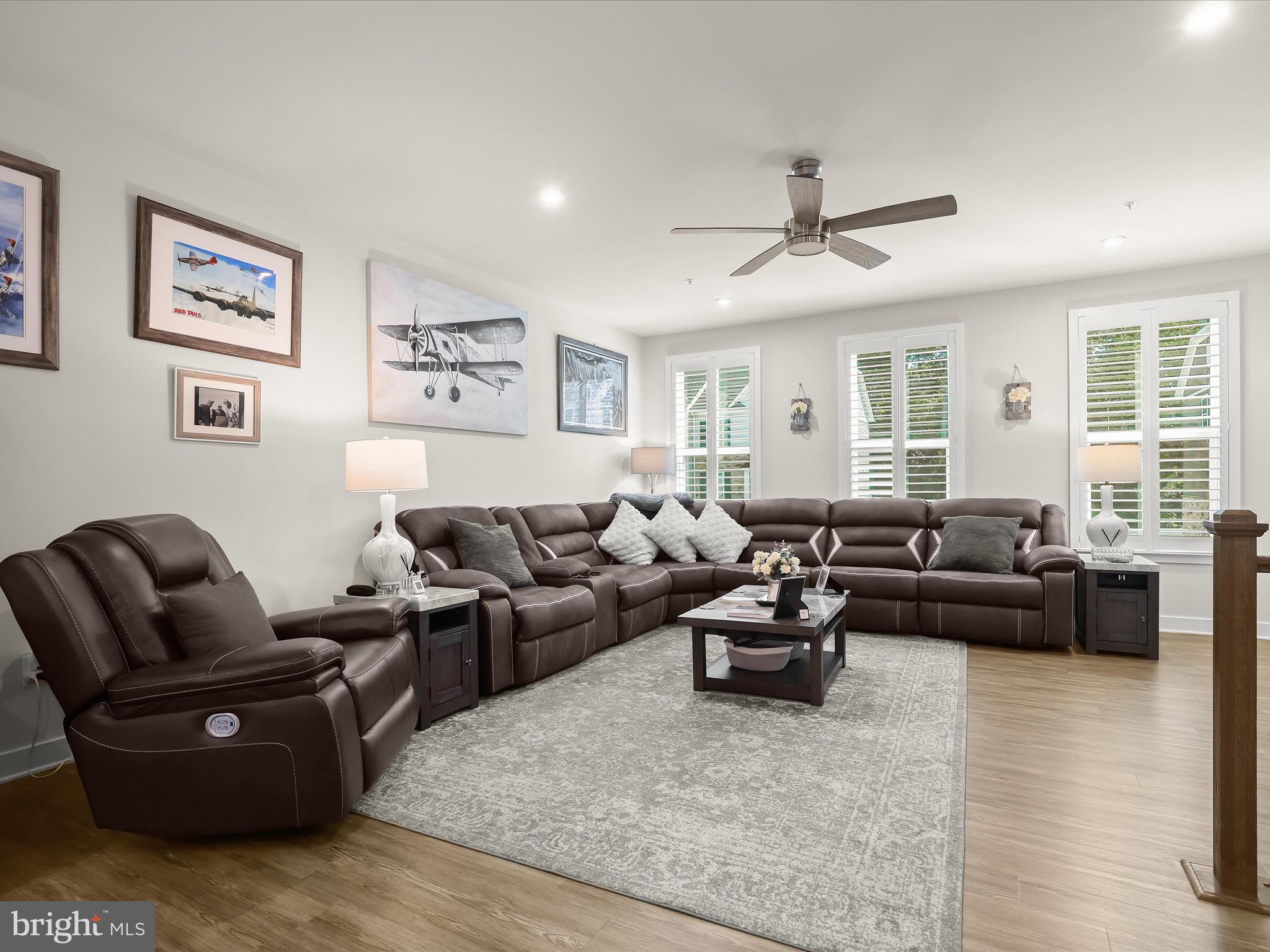 3058 Shaws Road Sparrows Point, MD 21219 - Photo 14 of 81 Living Room