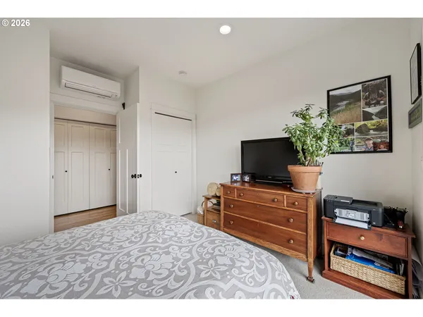 $465,000 | 530 Sunridge Lane, Lowell, OR 97452