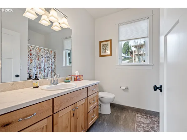 $465,000 | 530 Sunridge Lane, Lowell, OR 97452