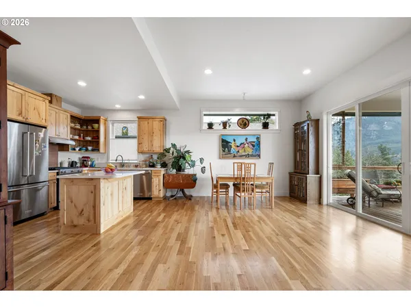 $465,000 | 530 Sunridge Lane, Lowell, OR 97452