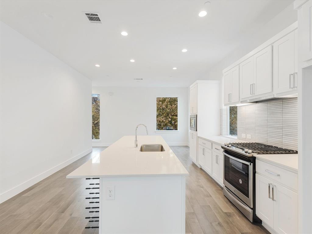 1771 Mccoy Street, Unit 305 Dallas, TX 75204 - Photo 5 of 29