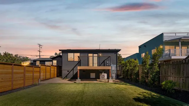 $5,500 | 3817 Highland Drive, Carlsbad, CA 92008